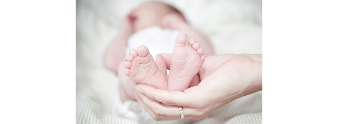 24 comportements étranges des bébés qui ne devraient pas vous inquiéter