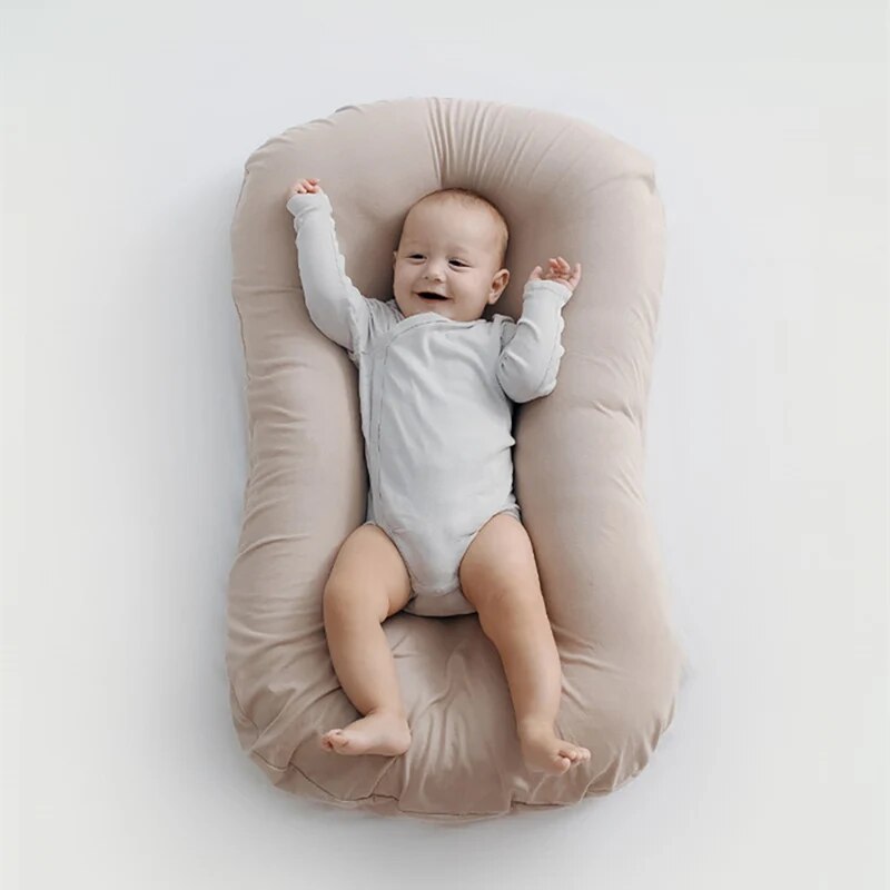 Coussin de soutien bébé - Offrez à bébé un nid sûr et confortable
